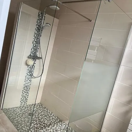 Bed & Breakfast Charme Moderne Le Val-Saint-Germain